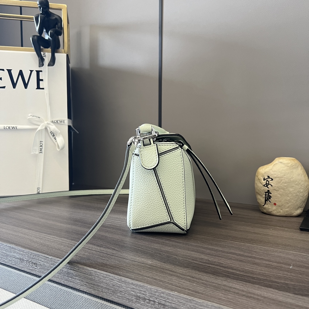 Loewe Puzzle Bags